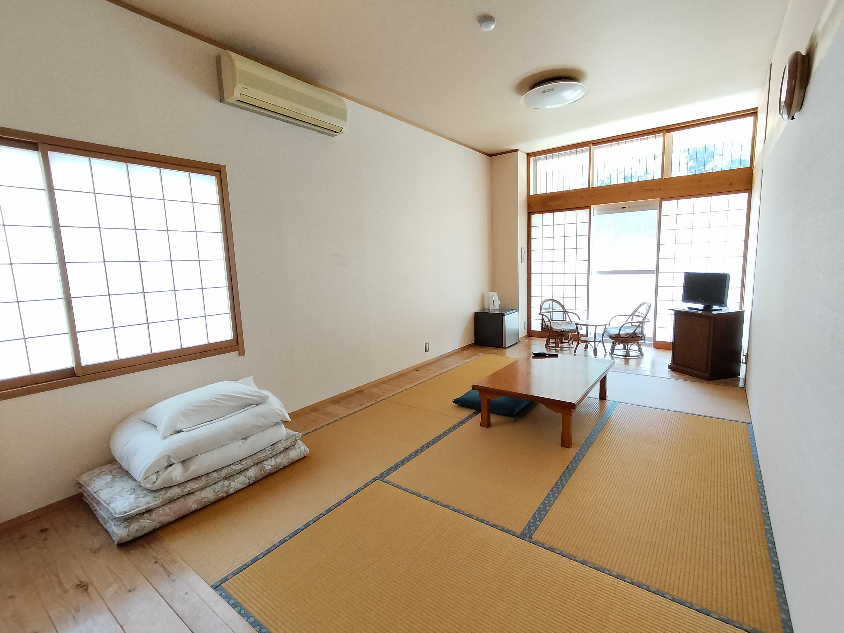 Tatami guest room inside Shimonanosato