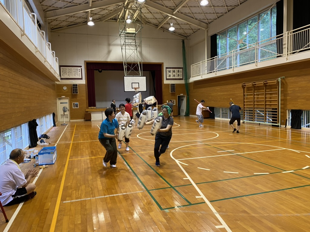 Yosakoi group practice in the gymnasium at Shimonanosato