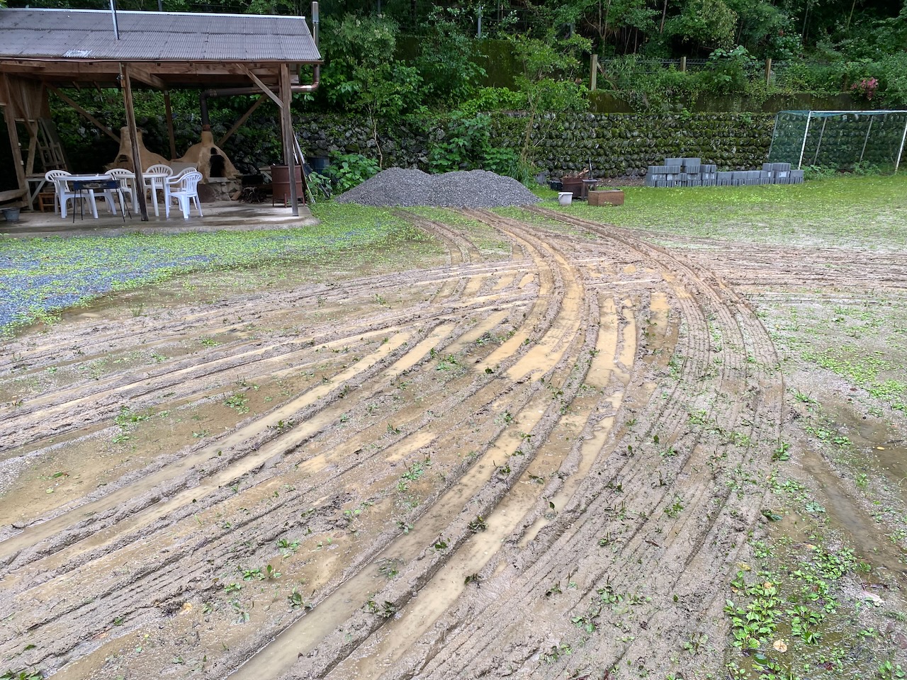 The Shimonanosato playground after rain before drainage was installed